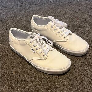 Vans Men's Classic White leather Sneakers